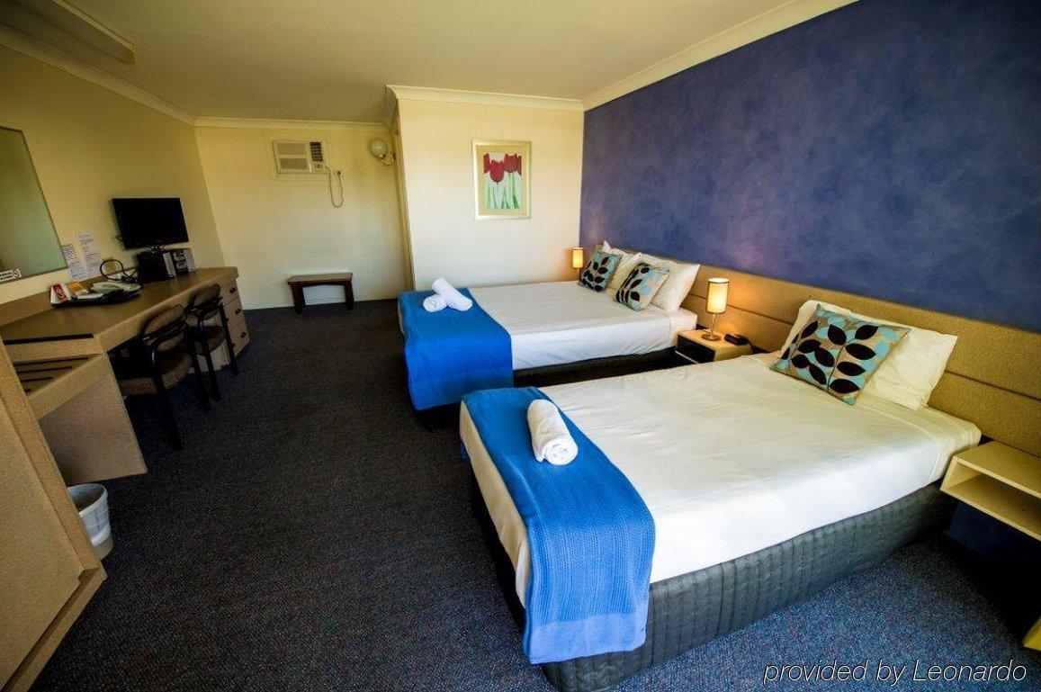 Hampton Villa Motel Rockhampton Buitenkant foto