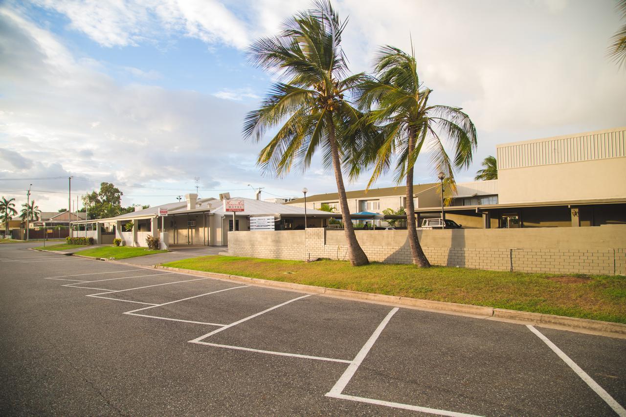 Hampton Villa Motel Rockhampton Buitenkant foto